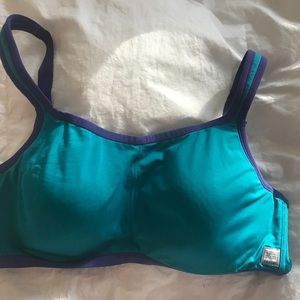 Natori sports bra 34dd